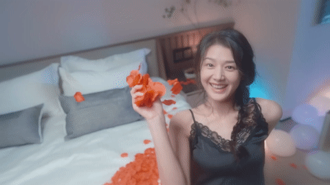 完蛋！我被美女包围了！